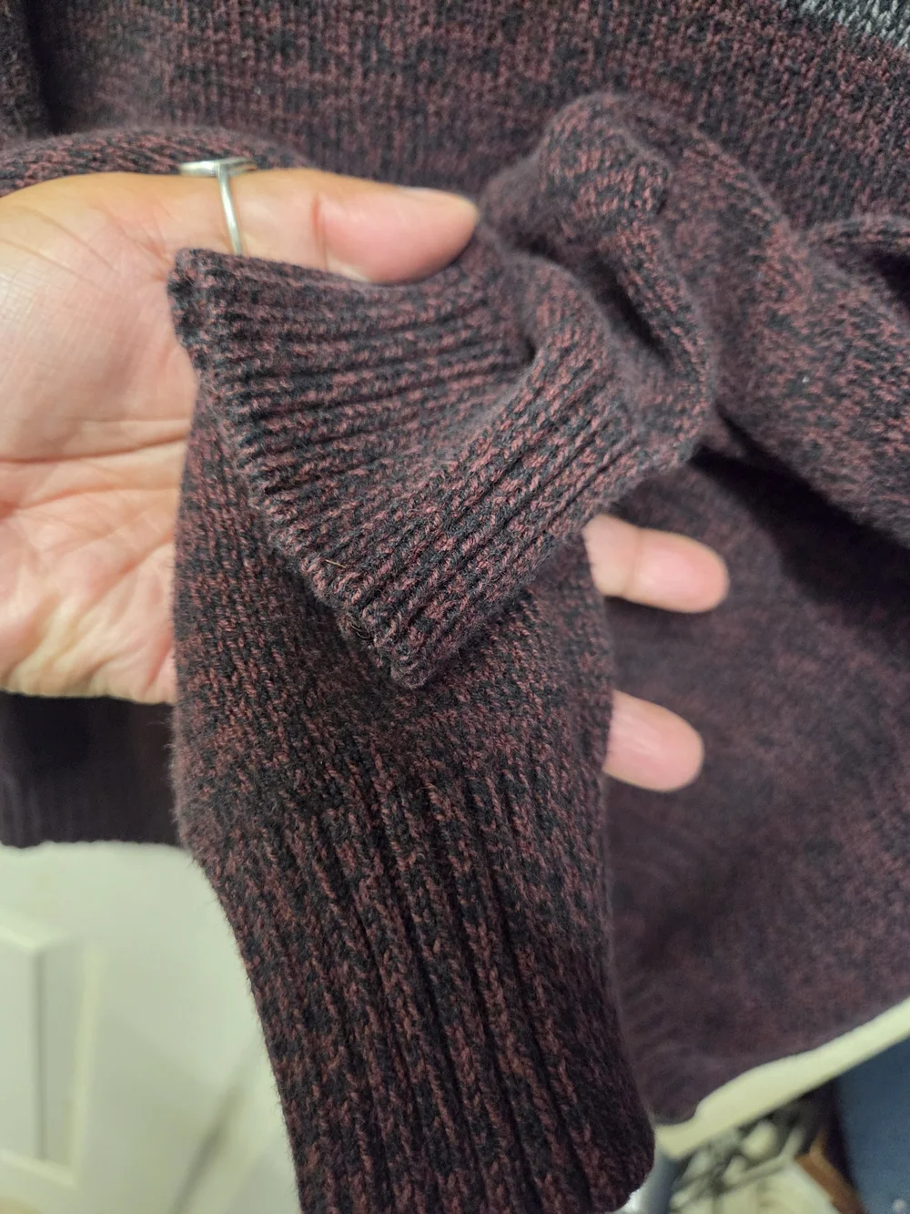Hooded Knit Sweater Pullover Sweatshirt - Maroon and Gray
